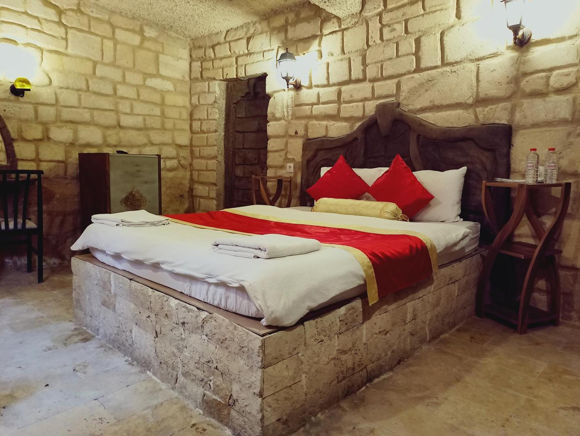 Stone Age Cappadocia Hotel Невшехир Екстериор снимка